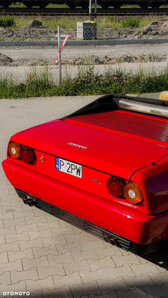 Ferrari Mondial - 14