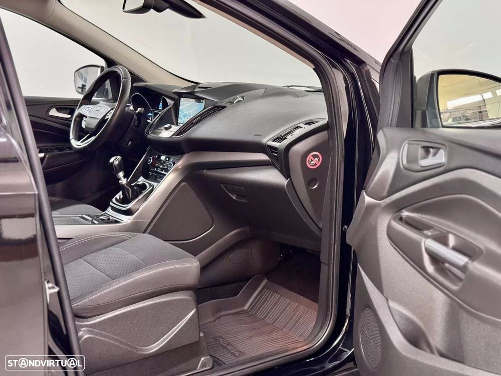 Ford Kuga 1.5 TDCi Titanium - 46