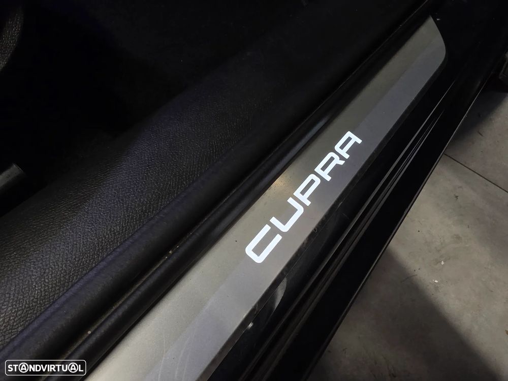 Cupra Formentor 1.4 e-Hybrid Sport DSG - 31