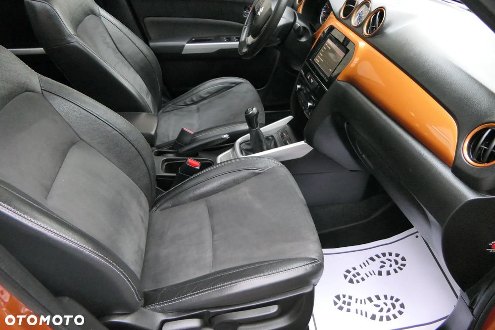 Suzuki Vitara 1.6 Premium 2WD - 24