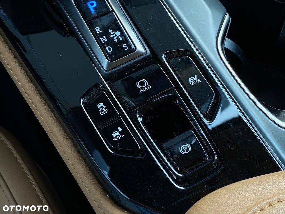 Lexus NX 350h Omotenashi AWD - 22