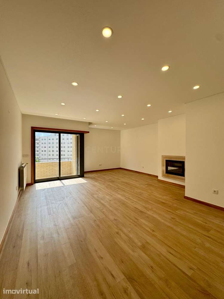 Apartamento T3 Renovado Rio Tinto - Cidade Jovem - Grande imagem: 2/25