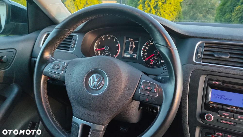 Volkswagen Jetta 1.2 TSI Life - 4