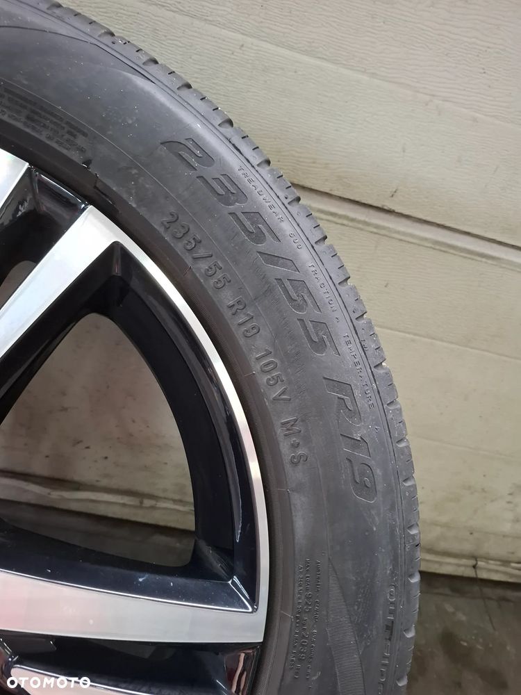 Volvo Felgi z oponami 235/55 R19 31423931 - 11