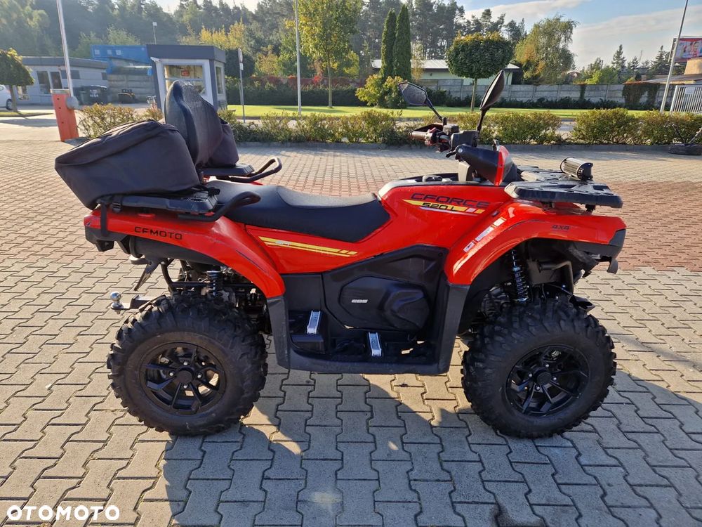 CFMoto CForce - 8