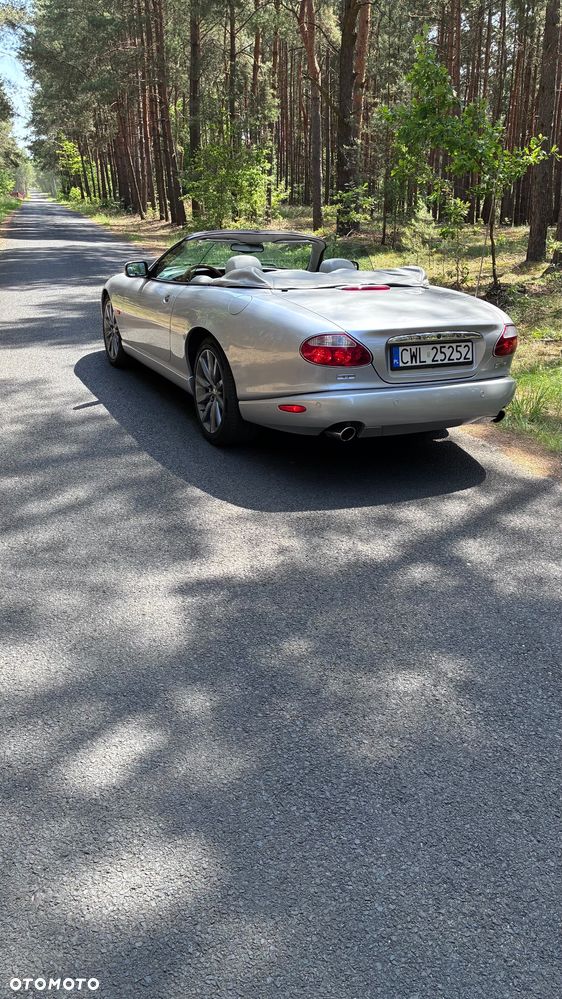 Jaguar XK8 Cabriolet - 5