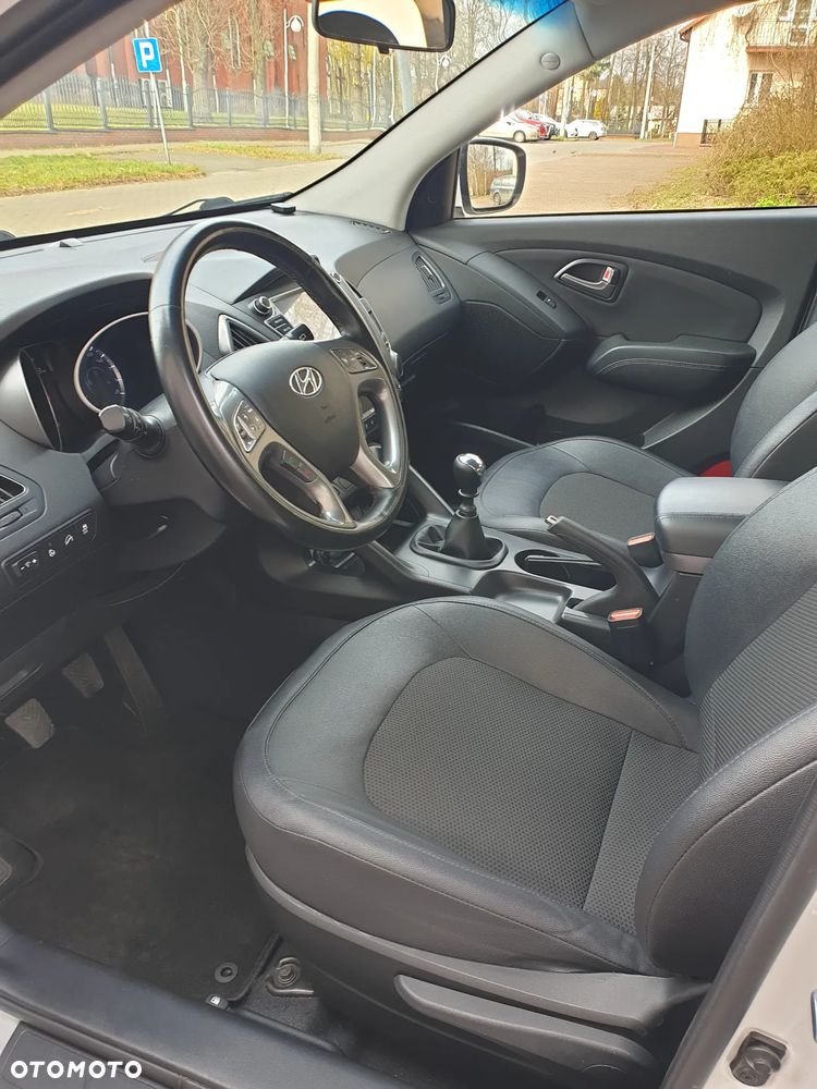 Hyundai ix35 1.6 GDI Premium 2WD - 24