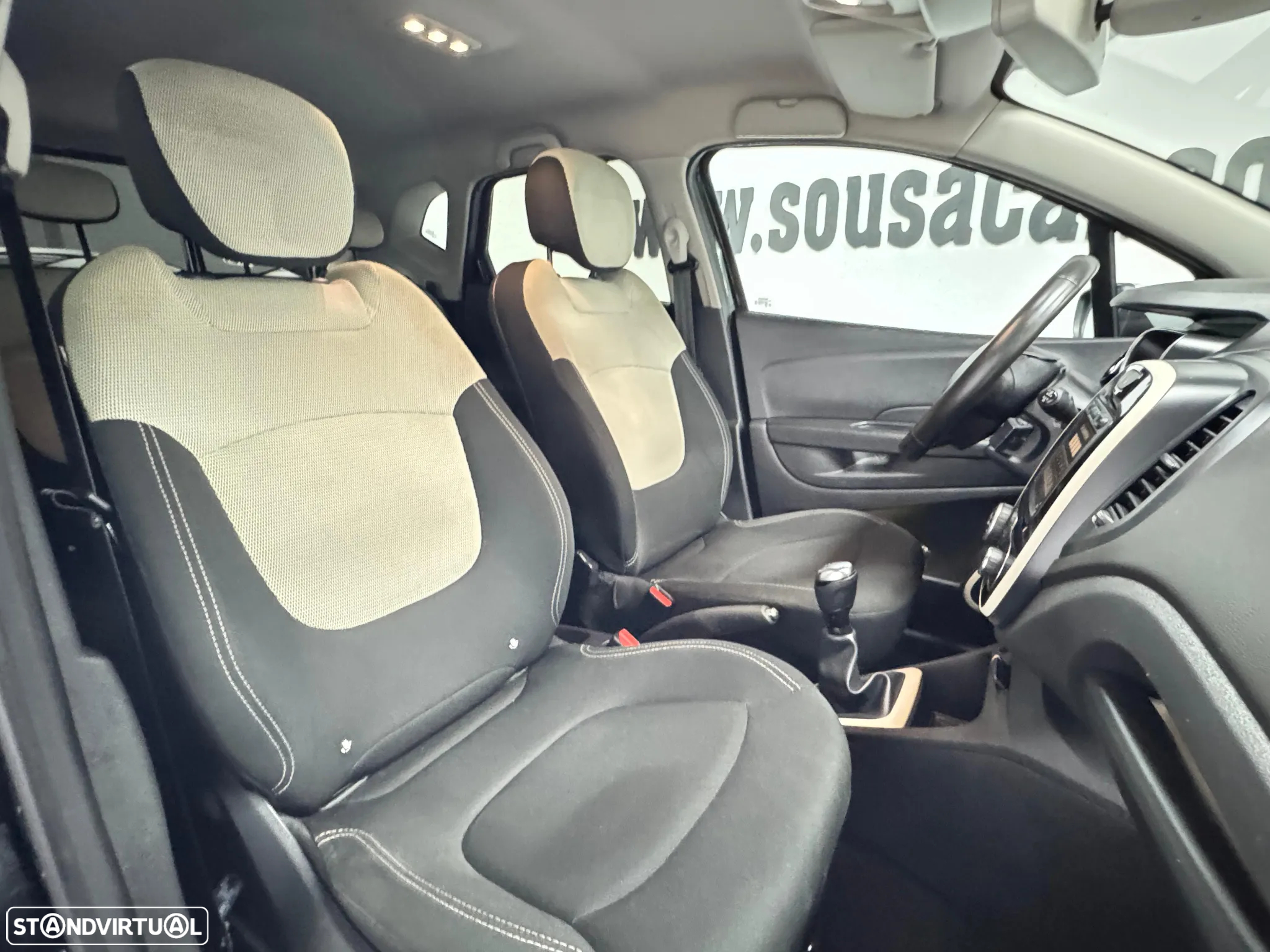 Renault Captur (ENERGY) TCe 90 INTENS - 18