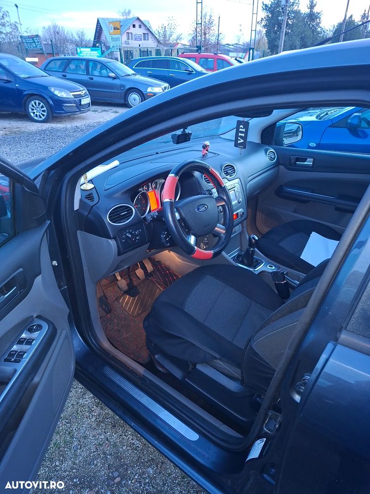 Ford Focus 1.6 TDCI Ambiente - 3