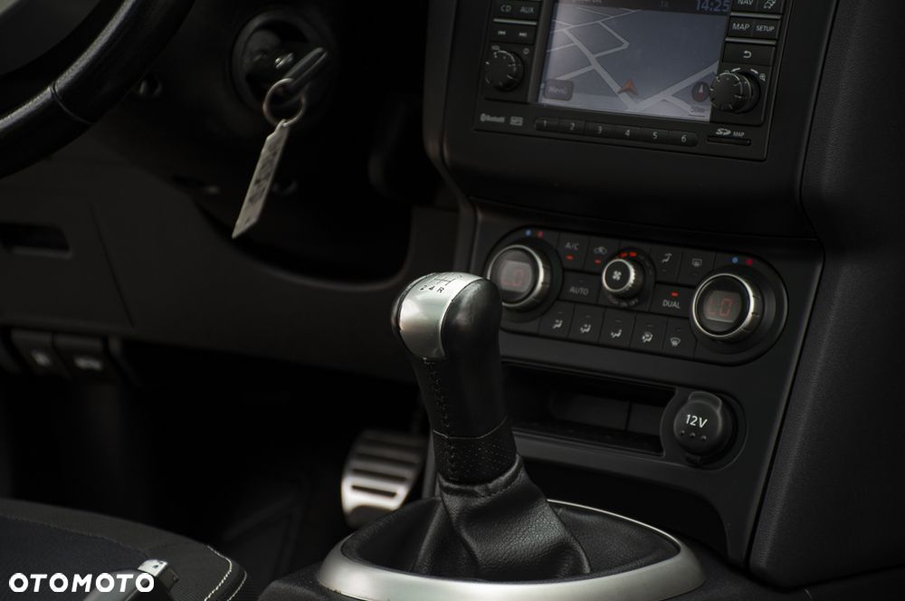 Nissan Qashqai - 25