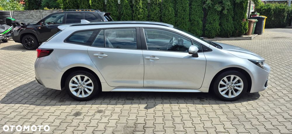 Toyota Corolla 1.8 Hybrid Style - 23