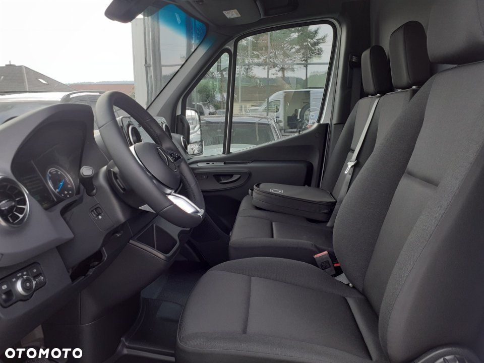Mercedes-Benz eSprinter - 8