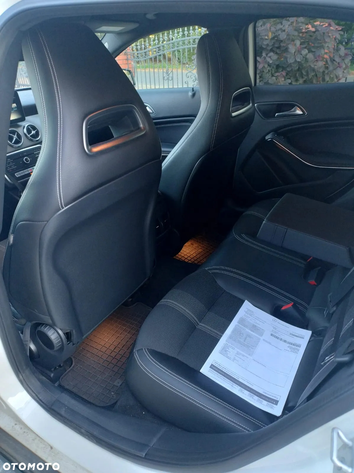 Mercedes-Benz GLA 180 d 7G-DCT - 5