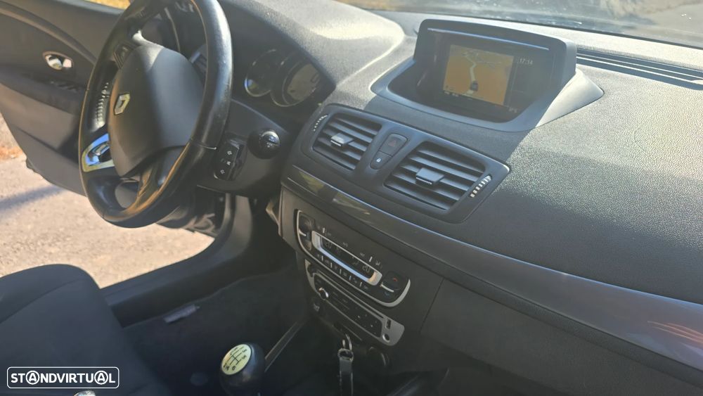 Renault Mégane Sport Tourer 1.5 dCi Limited SS - 27