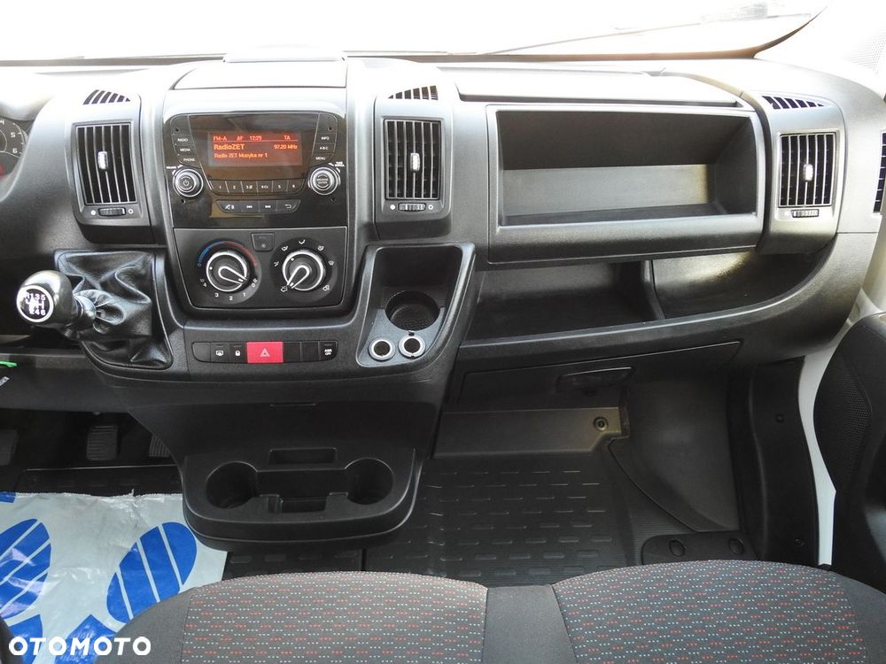 Peugeot BOXER SKRZYNIA PODWÓJNA KABINA DOKA 7 MIEJSC KLIMATYZACJA  140KM - 32
