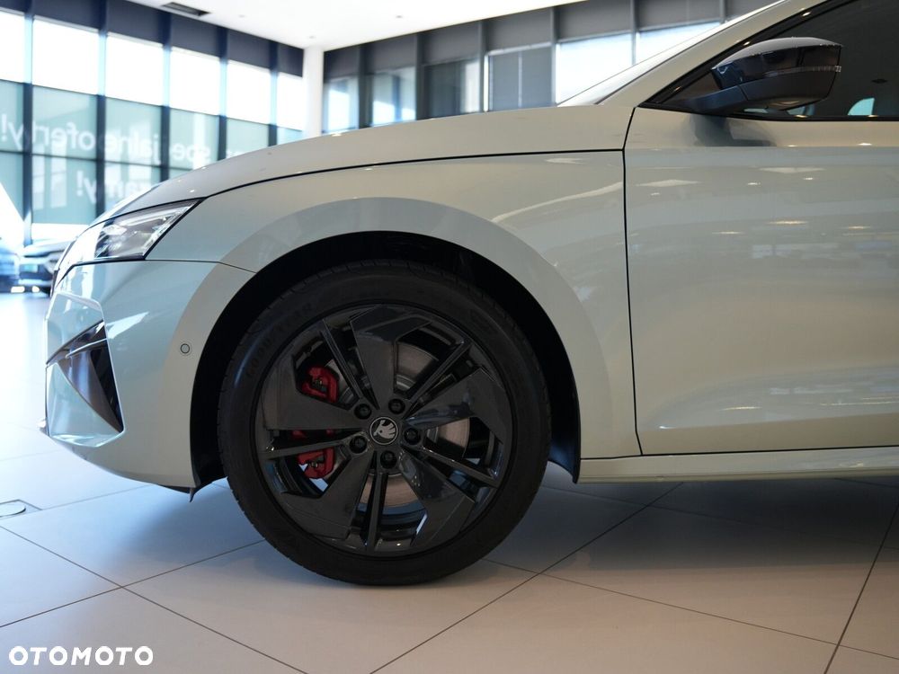 Skoda Octavia 2.0 TSI RS DSG - 10