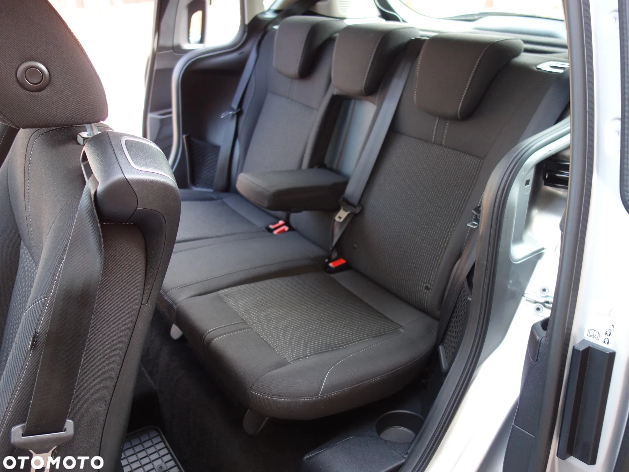 Ford B-MAX 1.6 TDCi Titanium - 30
