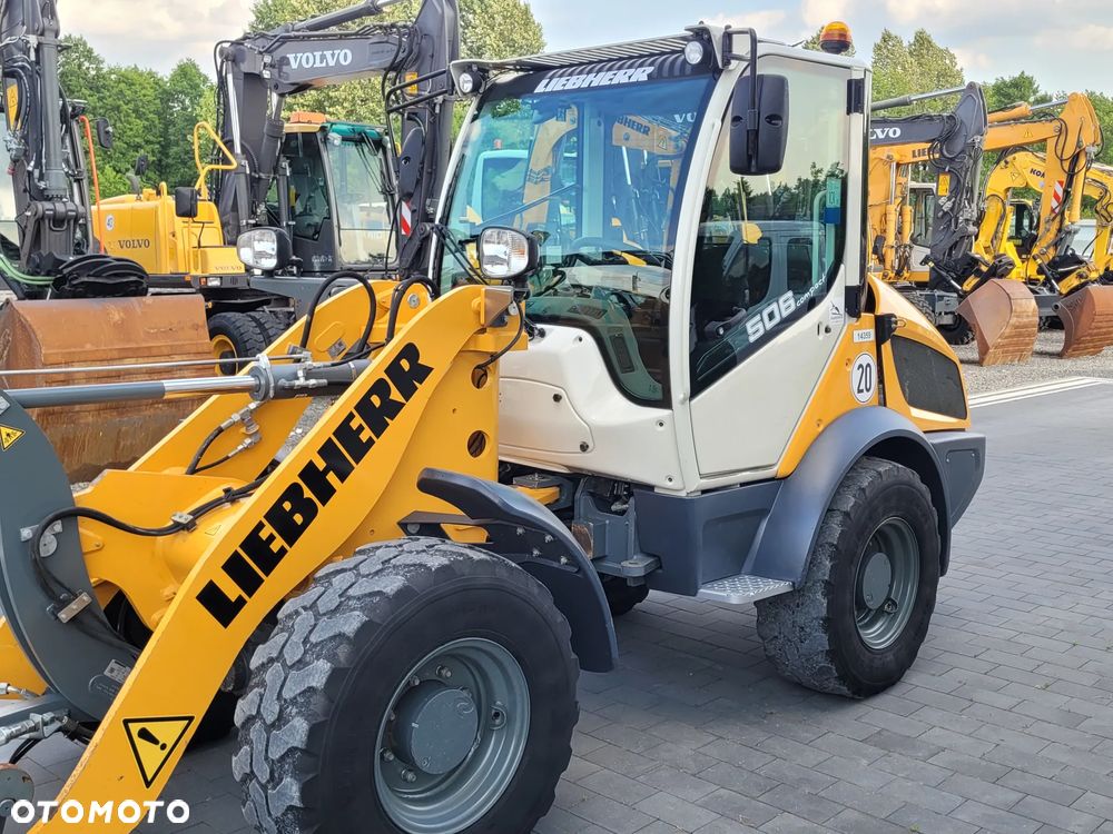 Liebherr L 506C / łyżka otwierana + widły / 1300h / model 2019 / - 16