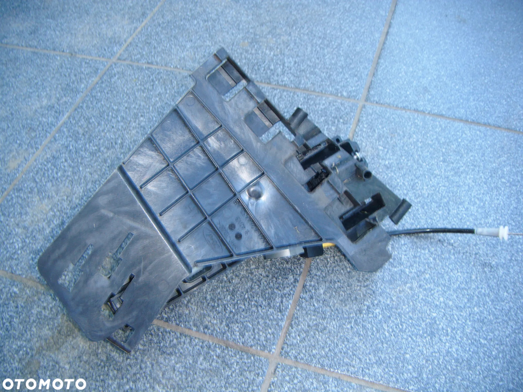 ford fiesta mk7  klamka drzwi lewy tył 8a61-a264a27ak - 3