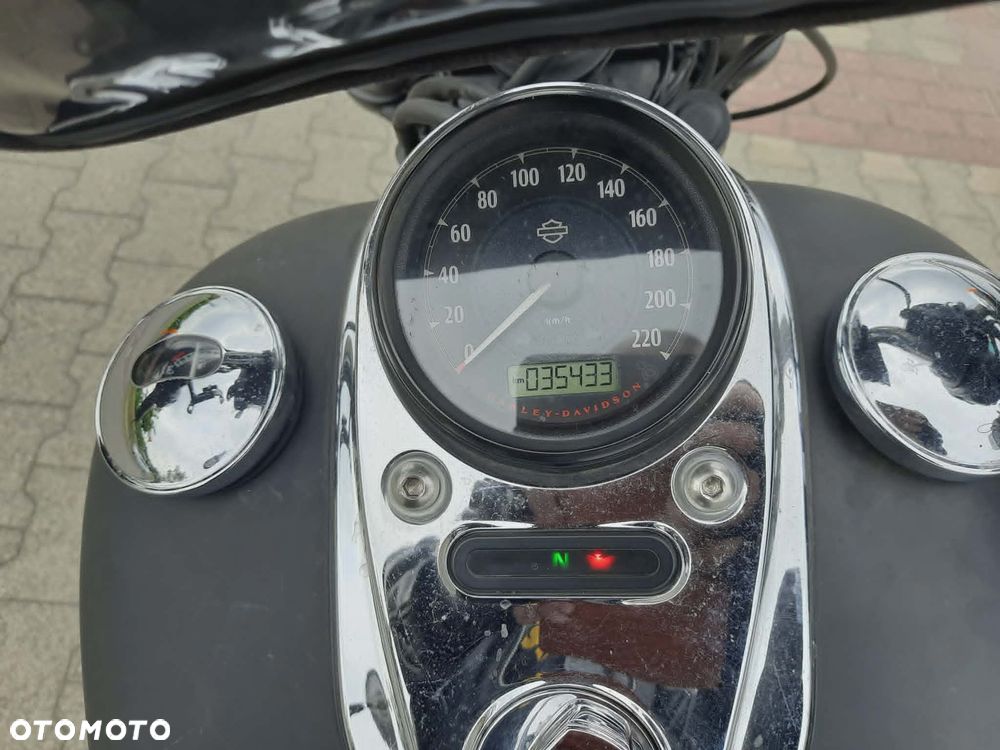 Harley-Davidson Dyna Wide Glide - 8