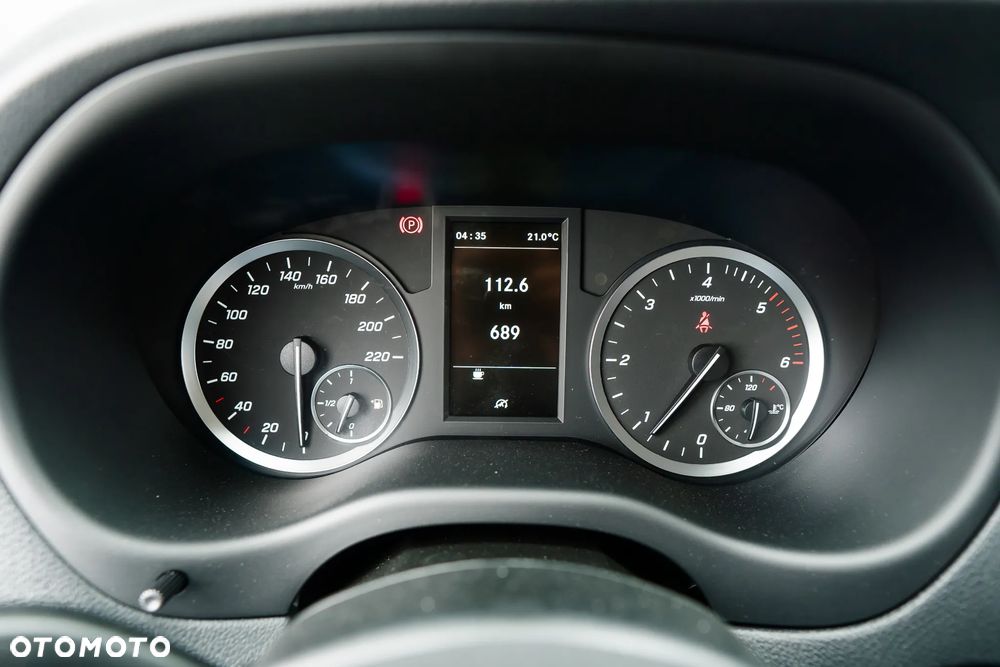 Mercedes-Benz Vito - 13