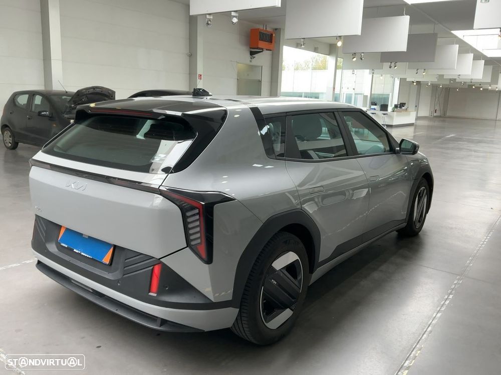 Kia EV4 81.4 kWh Tech - 8