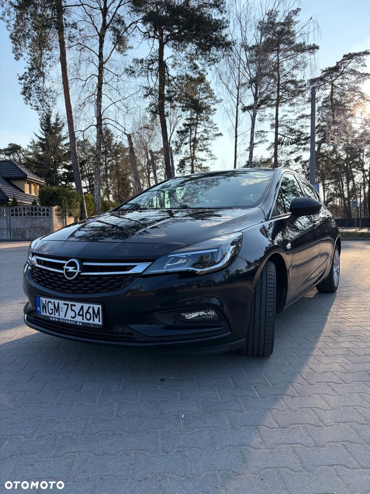 Opel Astra 1.6 CDTI Cosmo - 1