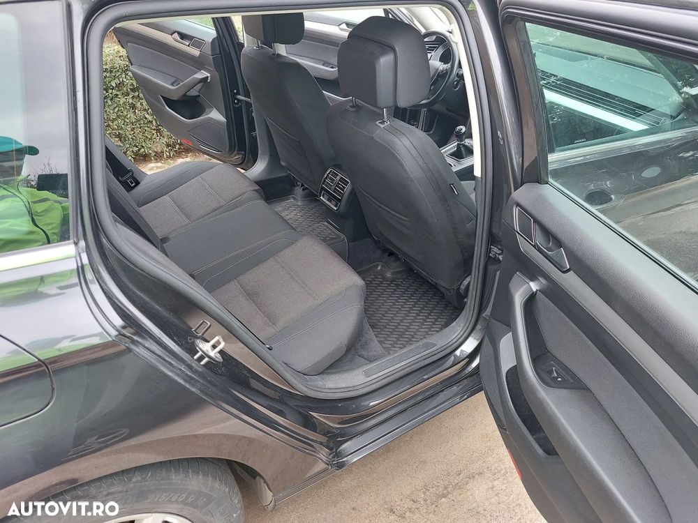 Volkswagen Passat Variant 2.0 TDI (BlueMotion Technology) Comfortline - 14