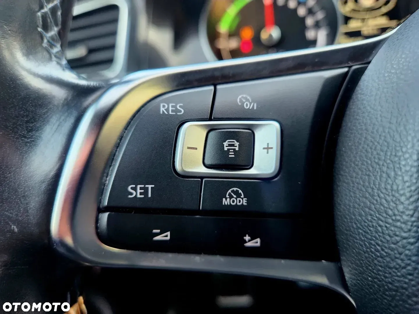 Volkswagen Golf 1.5 eHybrid OPF DSG Style - 19
