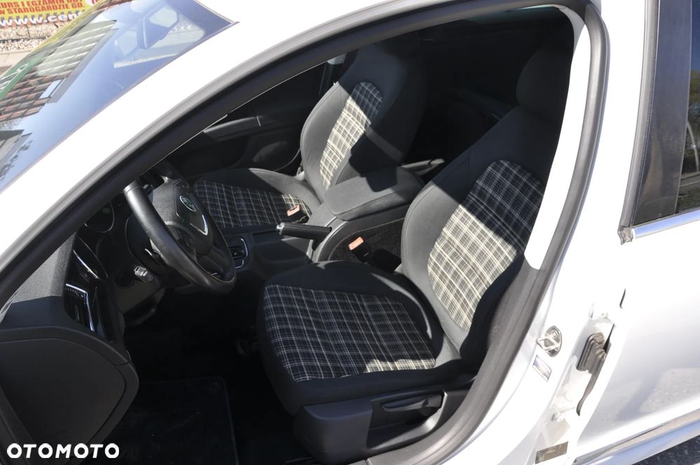 Skoda Superb 2.0 TDI DSG Exclusive - 13