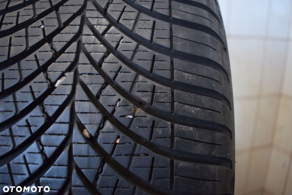 R17 215/45 Goodyear Vector 4Seasons GEN-3 Wysyłka gratis! - 9