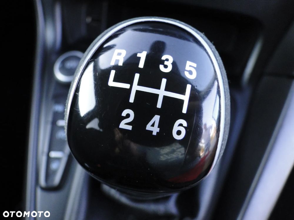 Ford Focus 1.5 EcoBoost STart-Stopp-System TITANIUM - 24