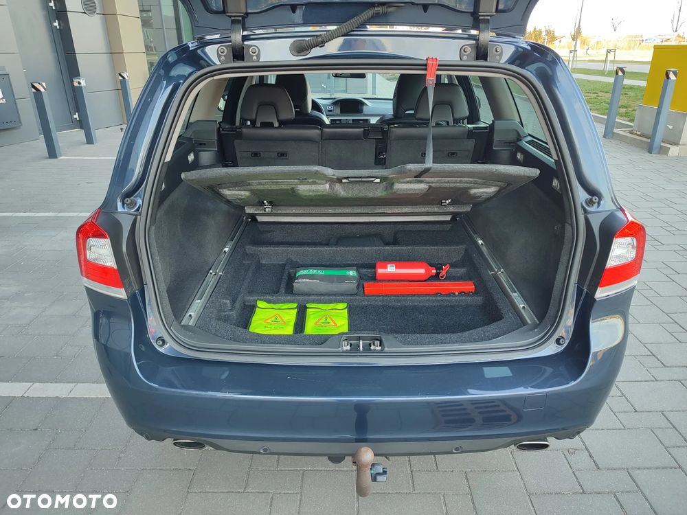 Volvo V70 D5 Geartronic Edition - 9