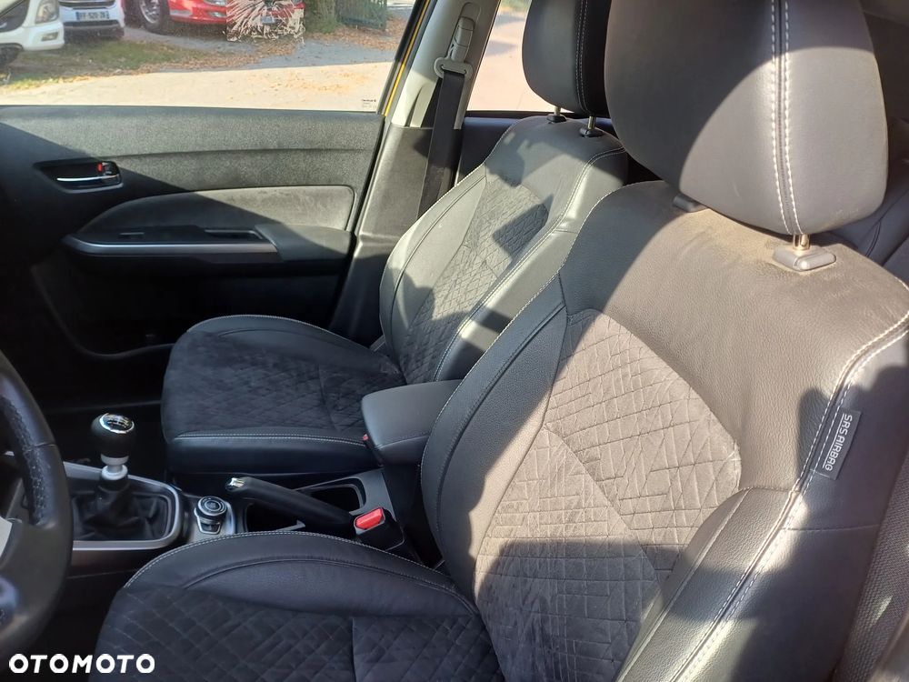 Suzuki Vitara 1.4 Boosterjet Hybrid Allgrip Comfort+ - 27