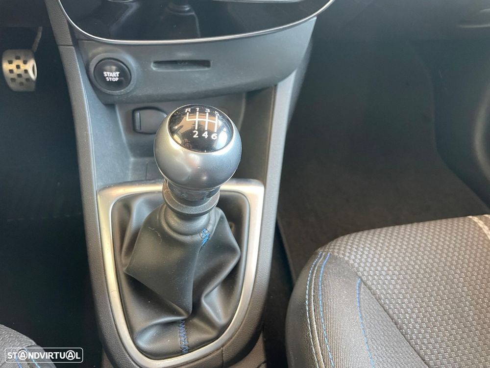 Renault Clio Sport Tourer 1.5 dCi GT Line - 23