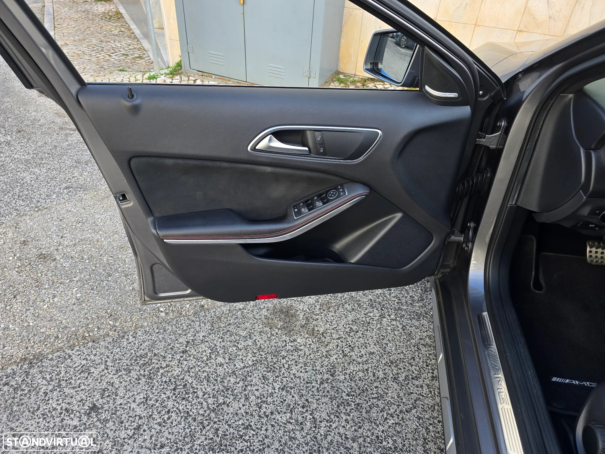 Mercedes-Benz GLA 45 AMG 4-Matic - 23