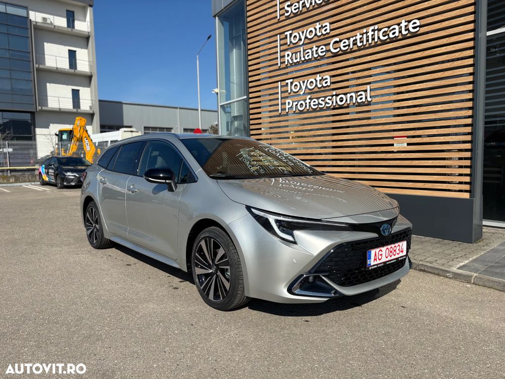 Toyota Corolla 1.8 HSD Dynamic - 1