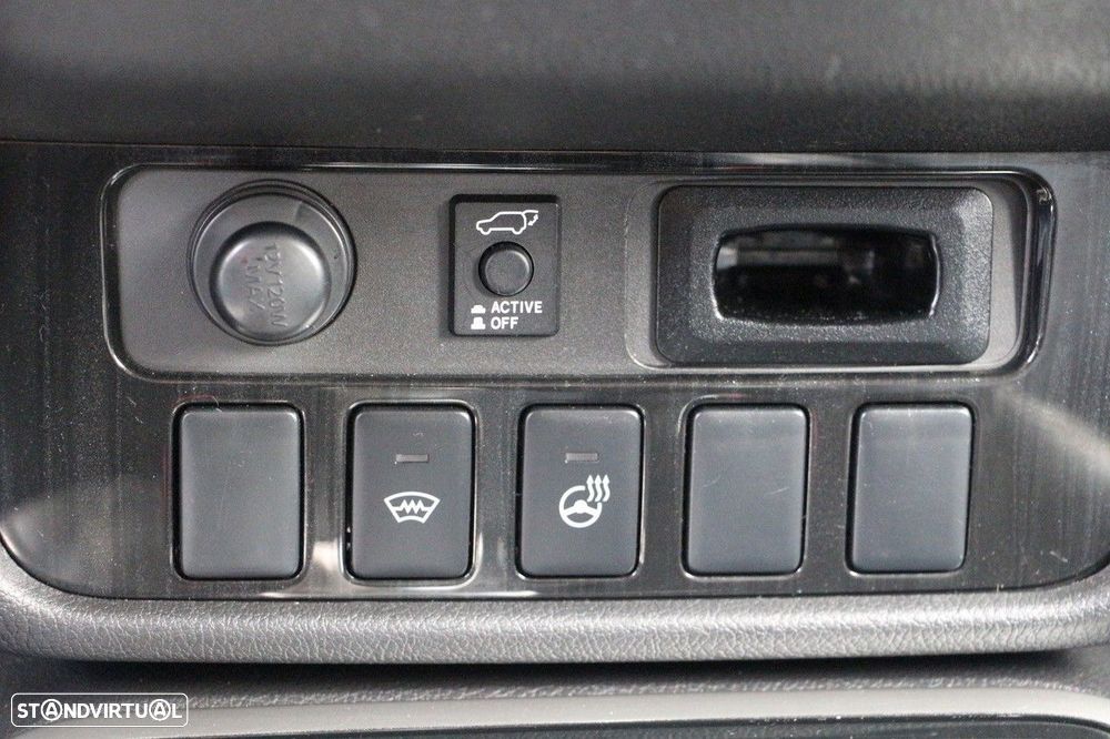 Mitsubishi Outlander 2.0 MIVEC Instyle Navi+ - 43
