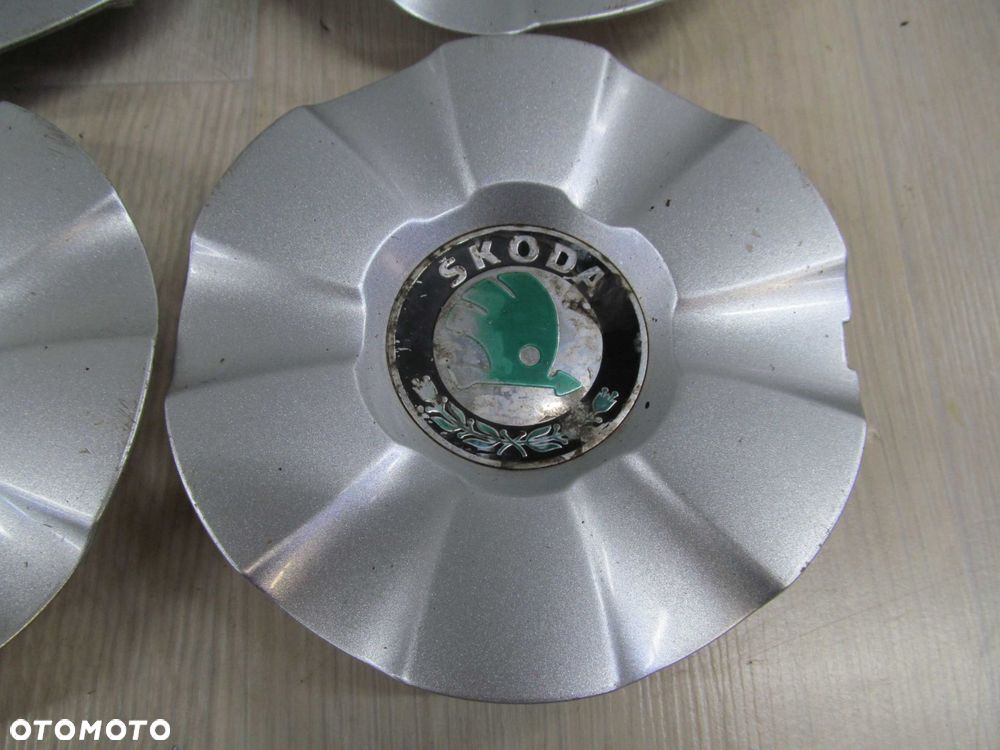 SKODA ORGINALNY DEKIELEK FELGI KAPSEL 1U0601151B - 3