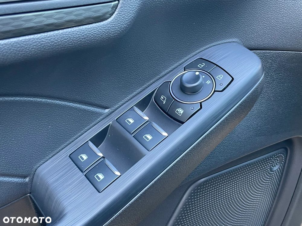 Ford Kuga 2.5 FHEV FWD Titanium eCVT - 25