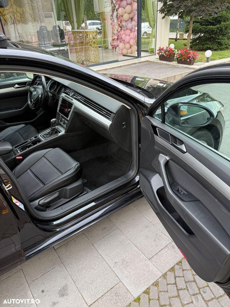 Volkswagen Passat 2.0 TDI DSG Highline - 9