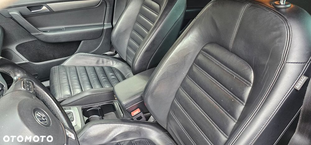 Volkswagen Passat - 19
