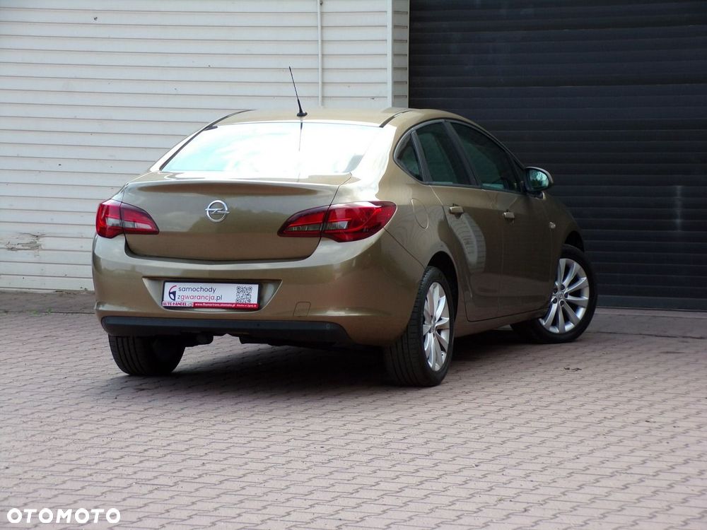 Opel Astra - 13