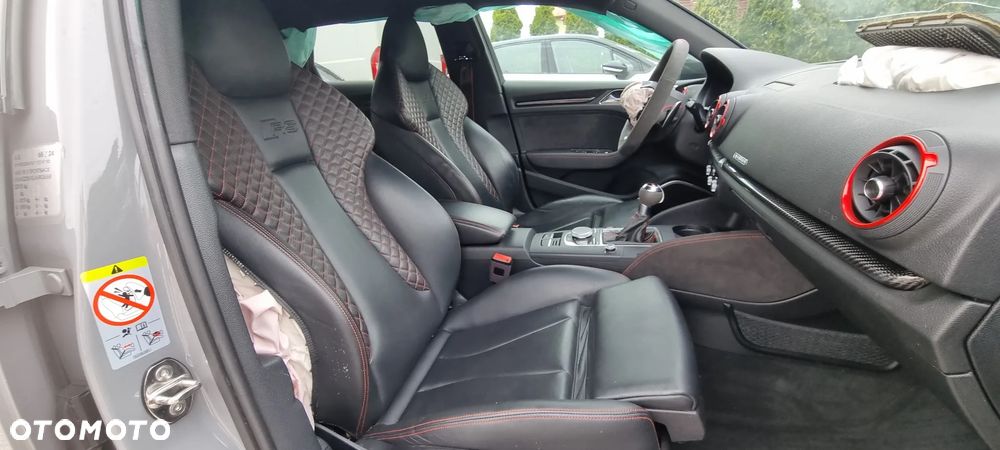 Audi RS3 Sportback S tronic - 9