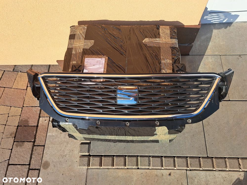 Seat Toledo IV grill atrapa chłodnicy 6JA853668  2012- - 5
