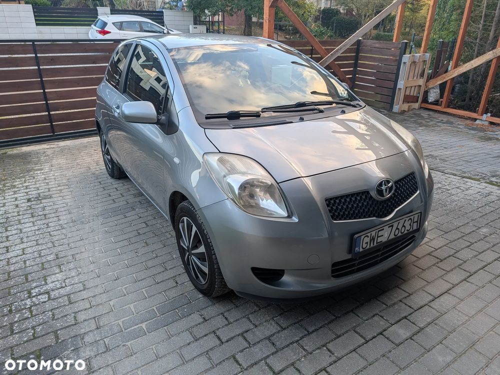 Toyota Yaris 2007 photo 3