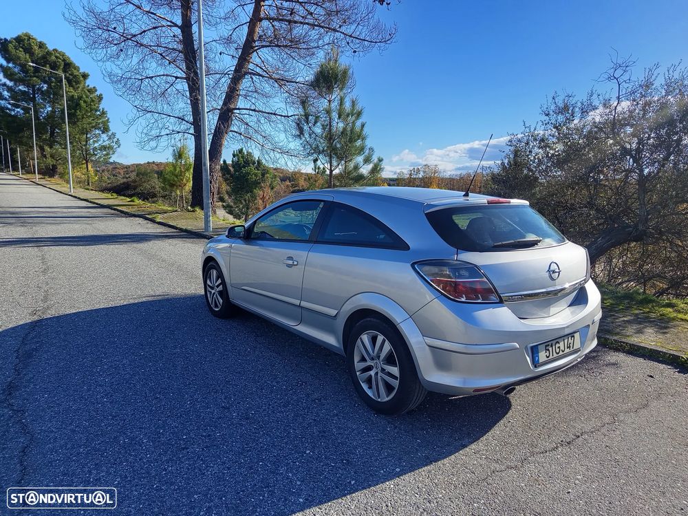 Opel Astra GTC 1.7 CDTI - 2