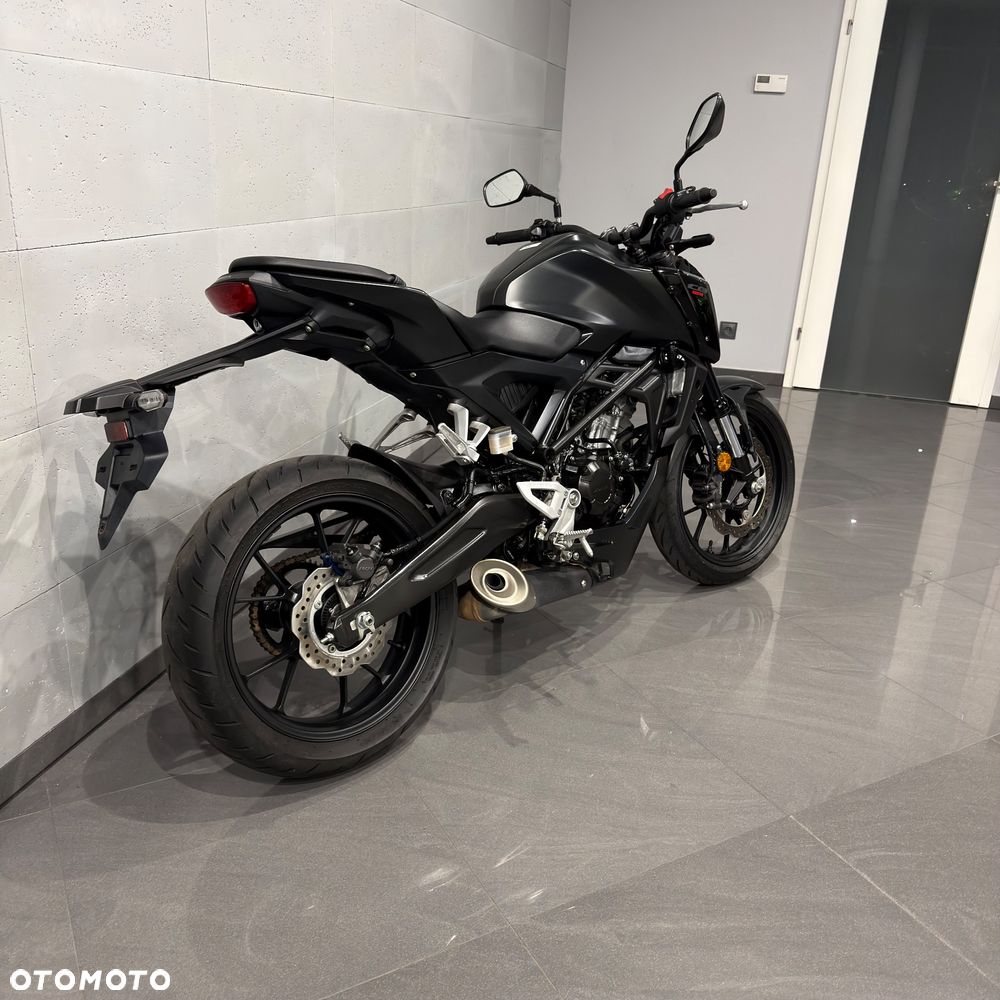 Honda CB - 3
