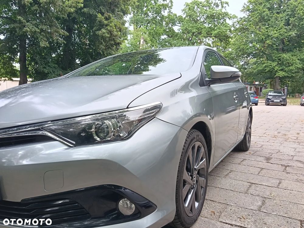 Toyota Auris 1.8 VVT-i Automatik Comfort - 2