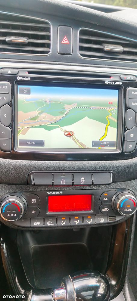 Kia Ceed 1.6 GDI DCT Platinum Edition - 16